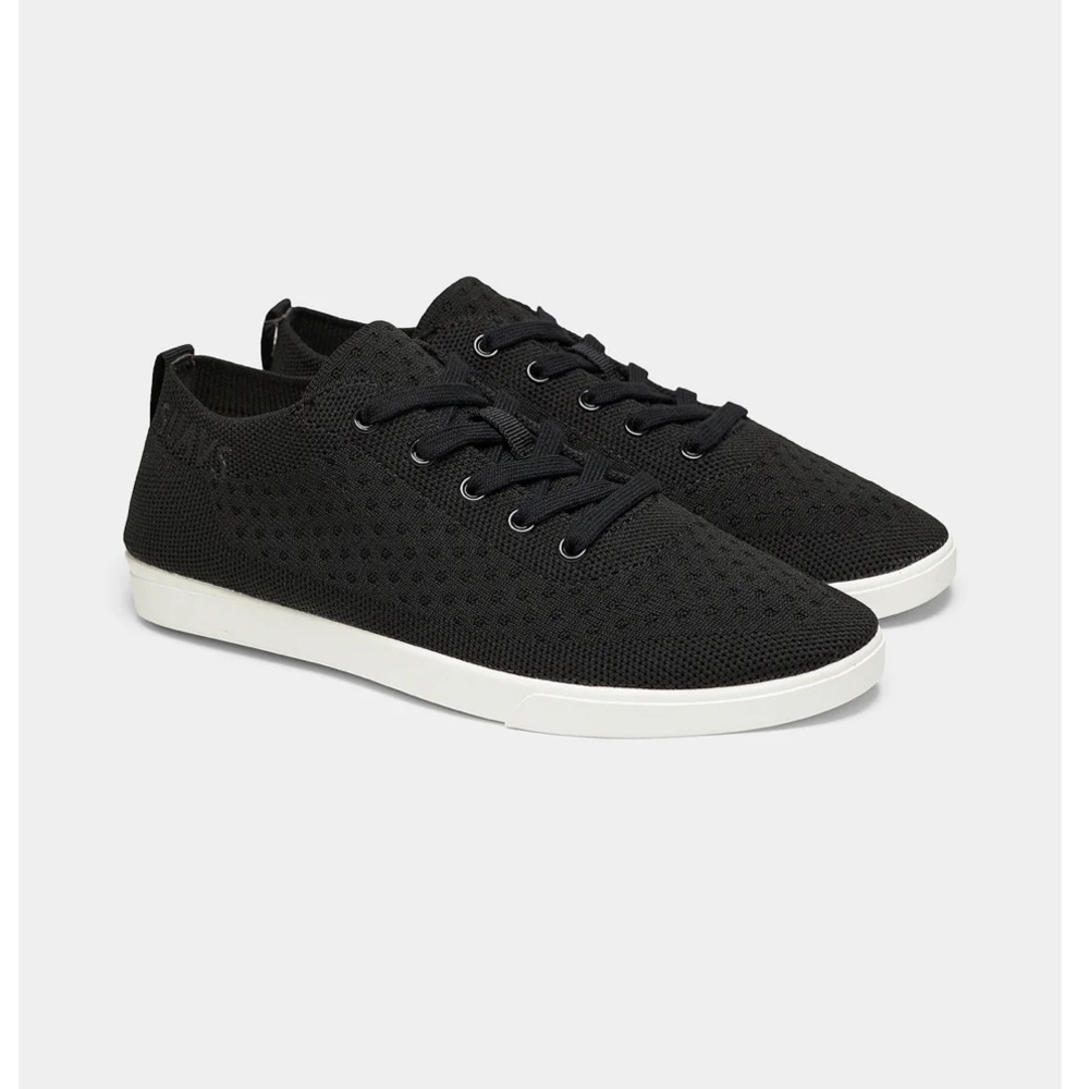 Suavs Men’s Black and White Shoes Size 11.5